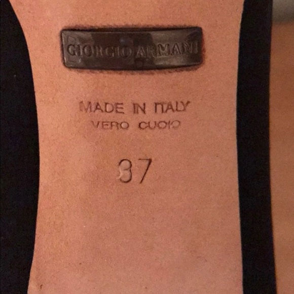 Giorgio Armani satin woven pumps. - Picture 12 of 12